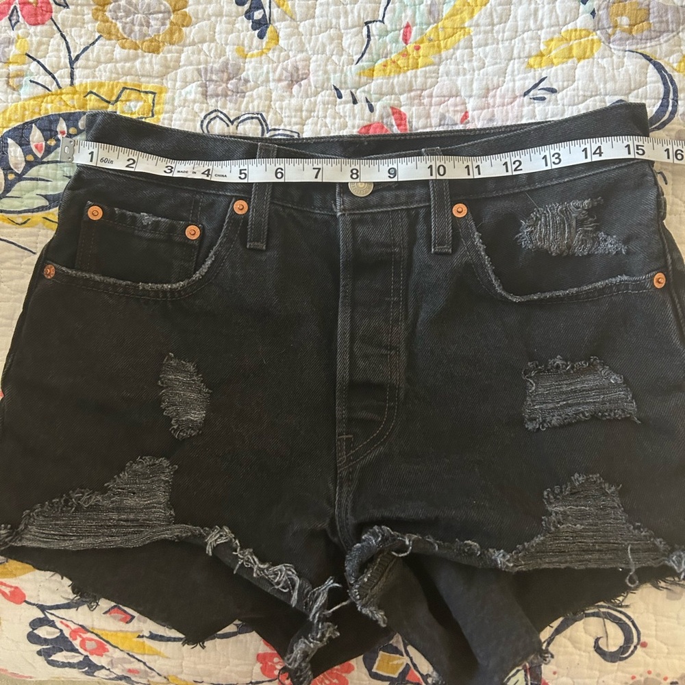 Levi’s 501 High Rise Denim Short - Picture 6 of 13